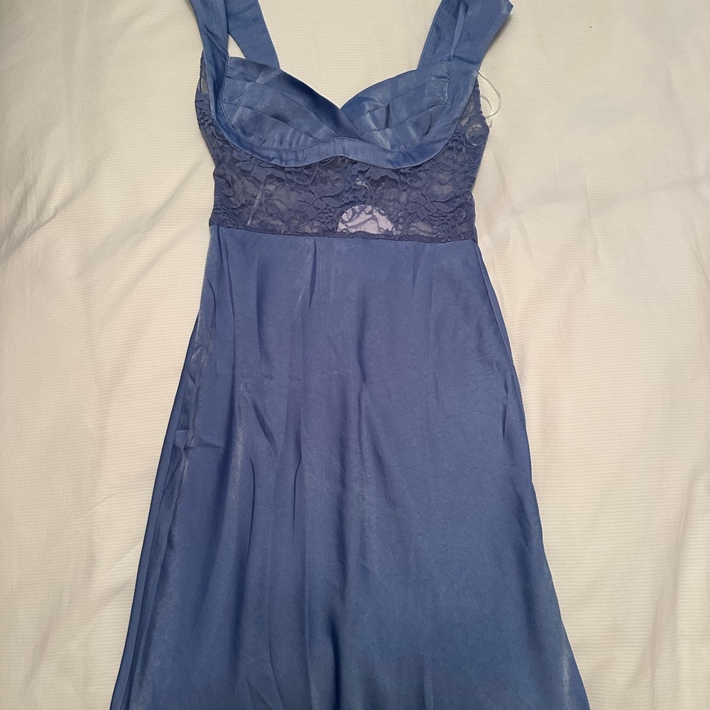 Blue Prom Dress with Sweetheart Neckline and Ruched Detailing